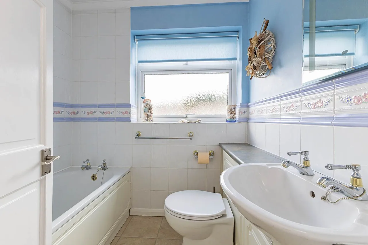 Bardney Close, Ockwells Park, Maidenhead, Berkshire, photo 17