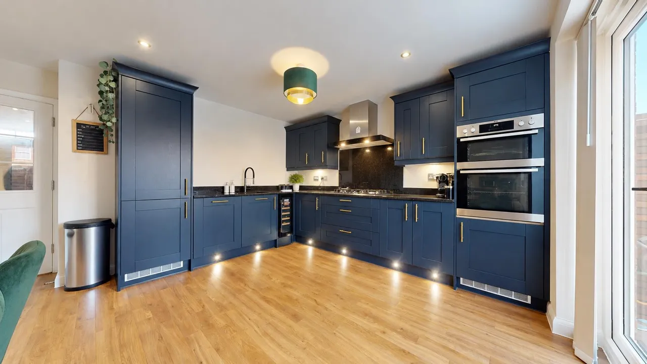 Cranwell Crescent, Eaton Leys, photo 4