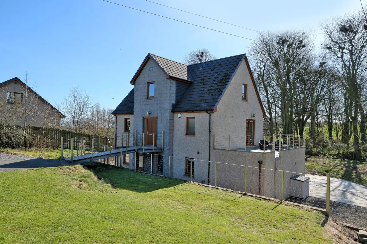 4 bed house for sale, The Treehouse, Blackhills, AB42