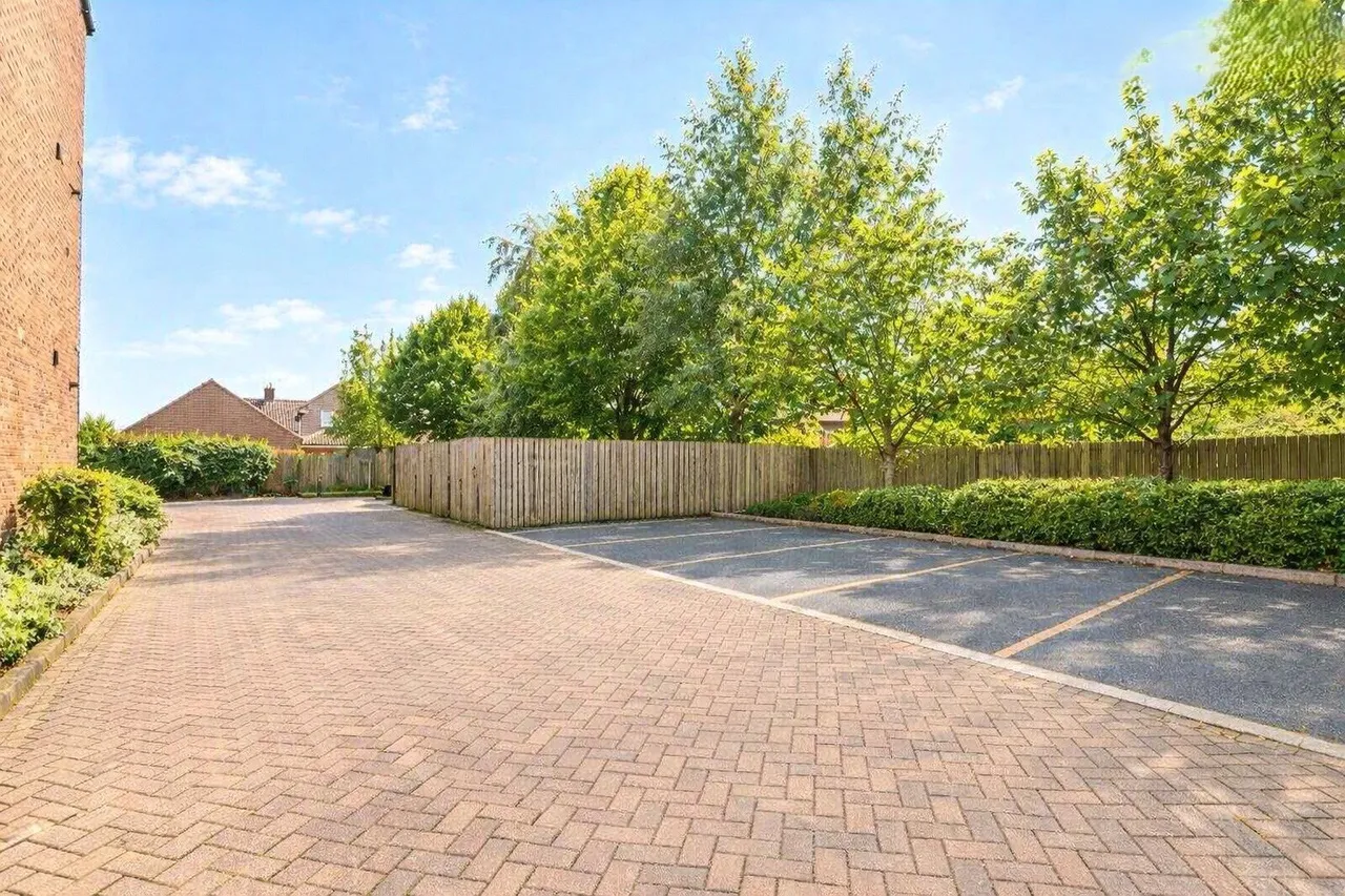 Ascot Close, Northallerton, DL7, photo 7