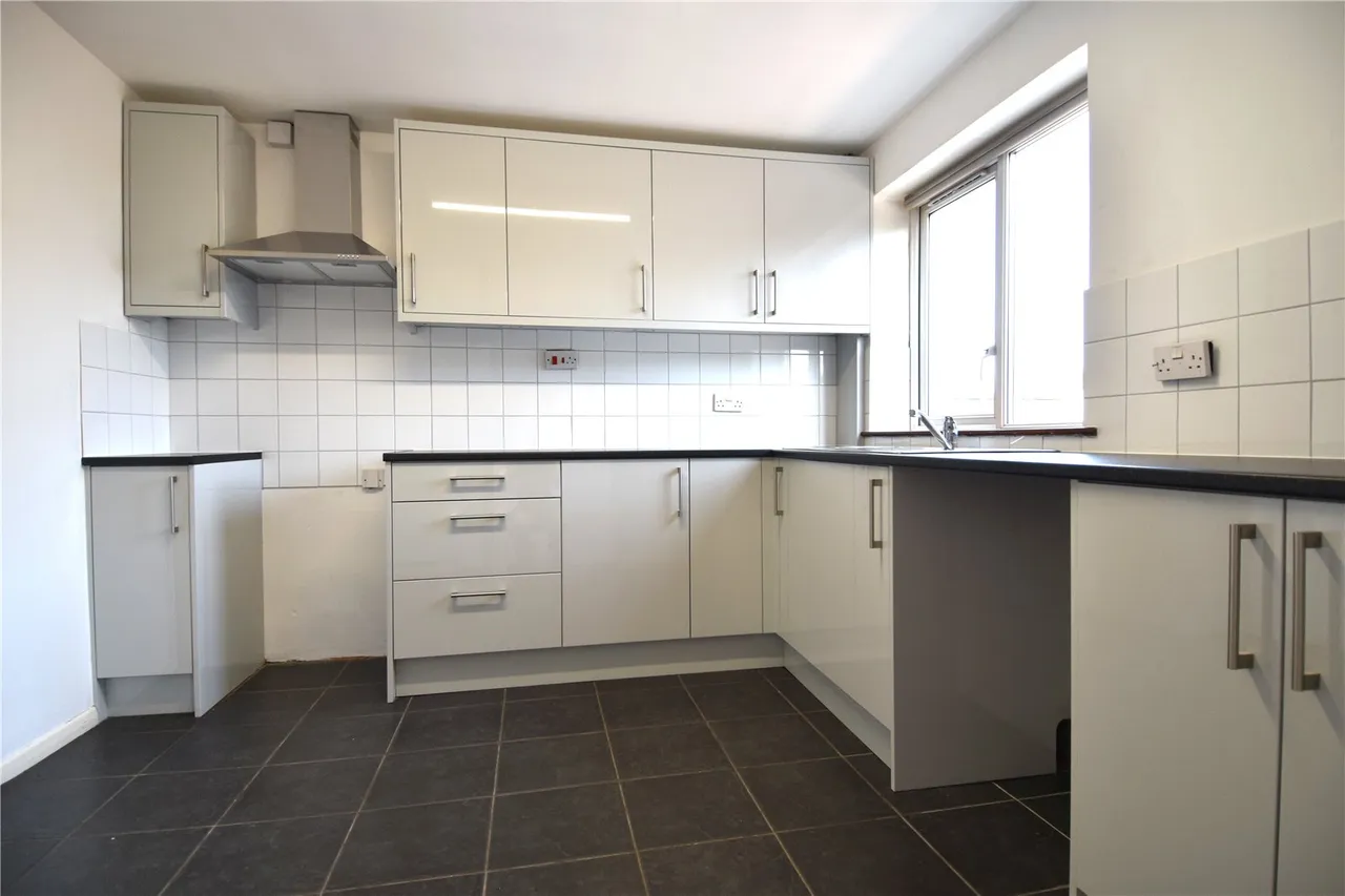 Trehearn Road, Droitwich, Worcestershire, WR9 8PT, photo 3