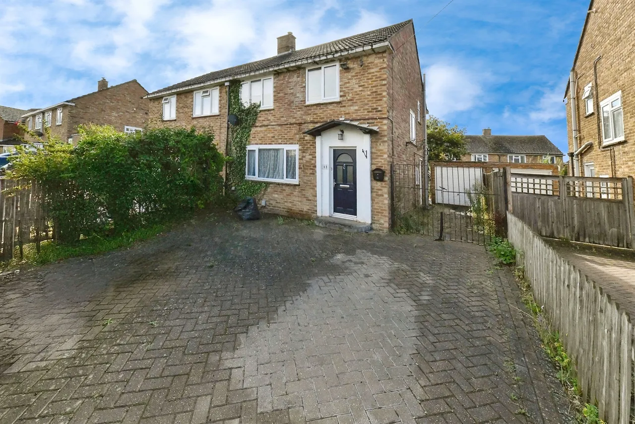 3 bed house for sale — Astwick Road, Stotfold, Hitchin