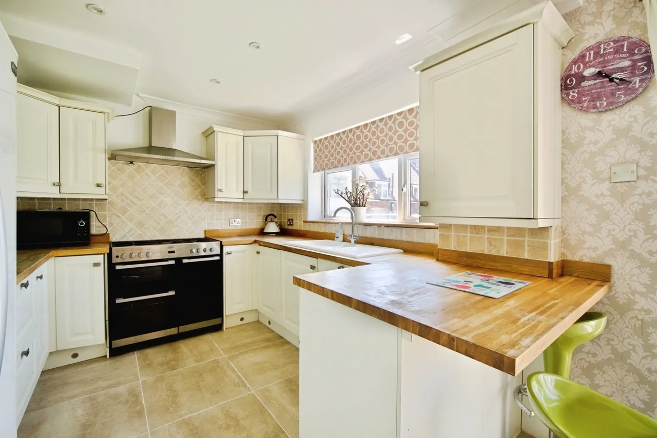 Gobions Avenue, Romford, RM5, photo 25