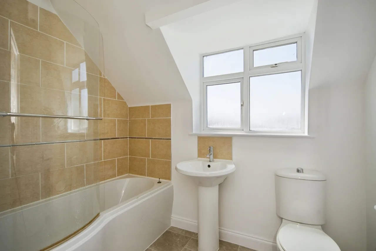 Gobions Avenue, Romford, RM5, photo 11