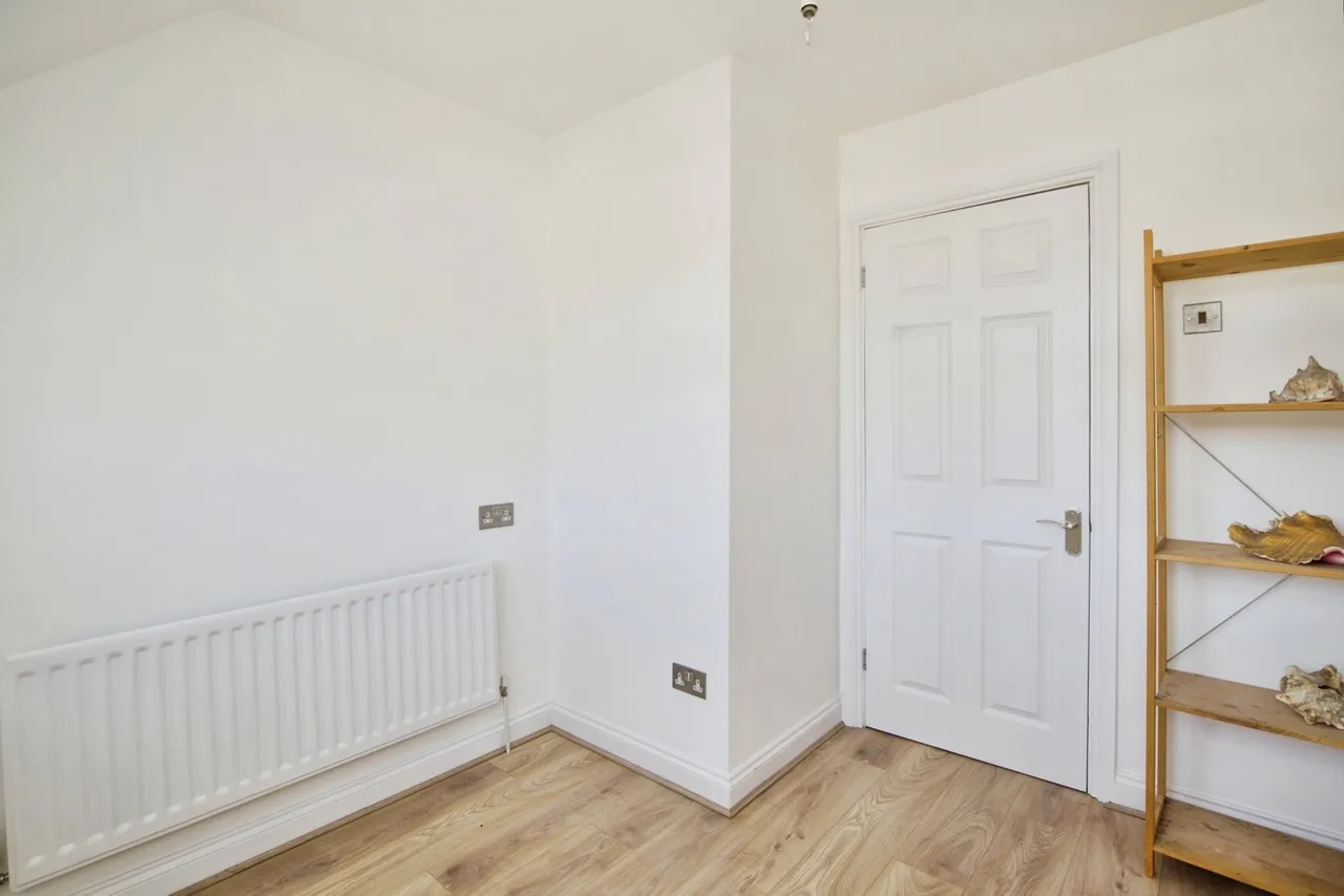 Gobions Avenue, Romford, RM5, photo 9