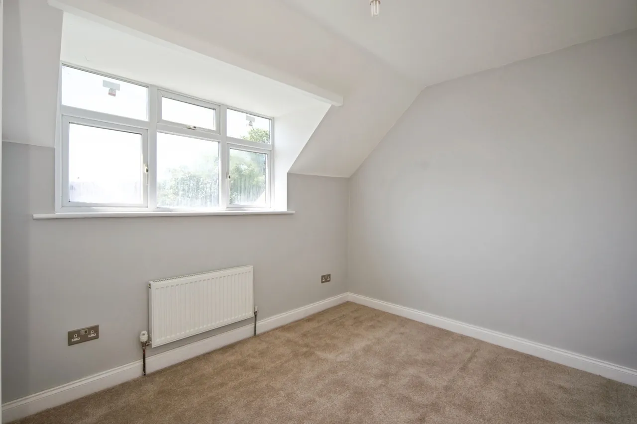 Gobions Avenue, Romford, RM5, photo 12