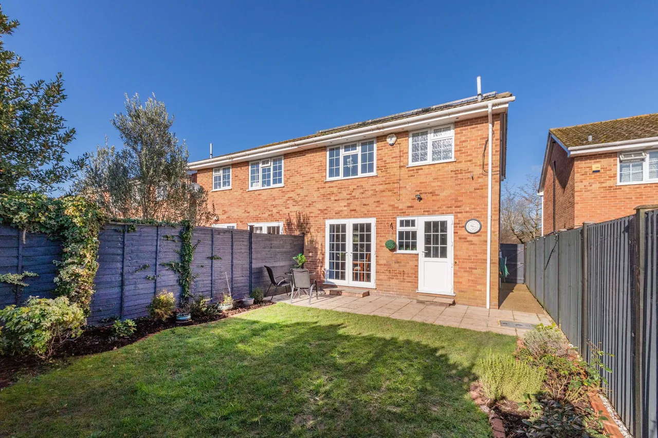Dorchester Close, Cranbrook Drive, Maidenhead, Berkshire, photo 15