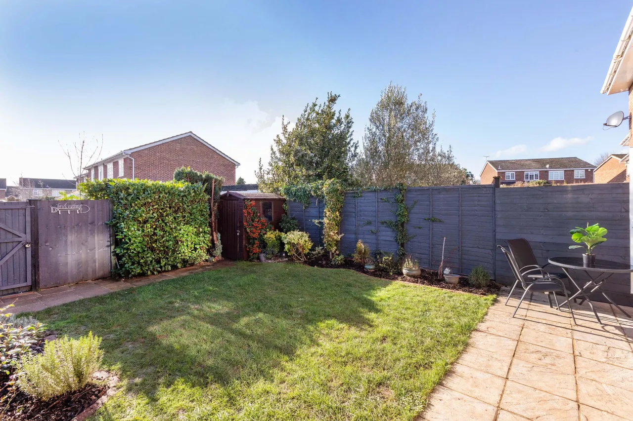 Dorchester Close, Cranbrook Drive, Maidenhead, Berkshire, photo 16