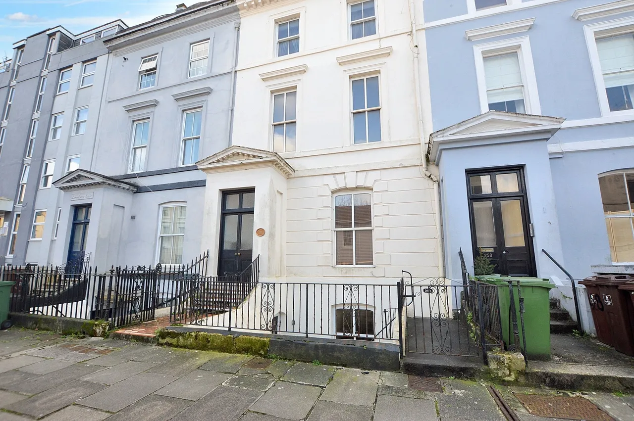 2 bed property for sale — Citadel Road, Plymouth, Devon, PL1
