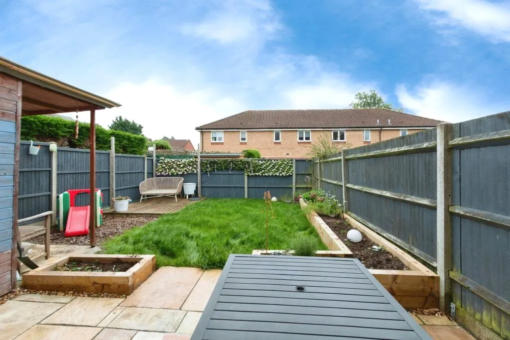 Calton Gardens, Aldershot, Hampshire, GU11 3TB, photo 12