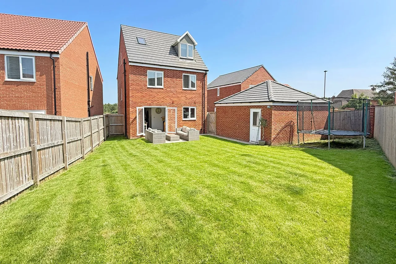 Ribblehead Road, Harrogate, HG3, photo 3