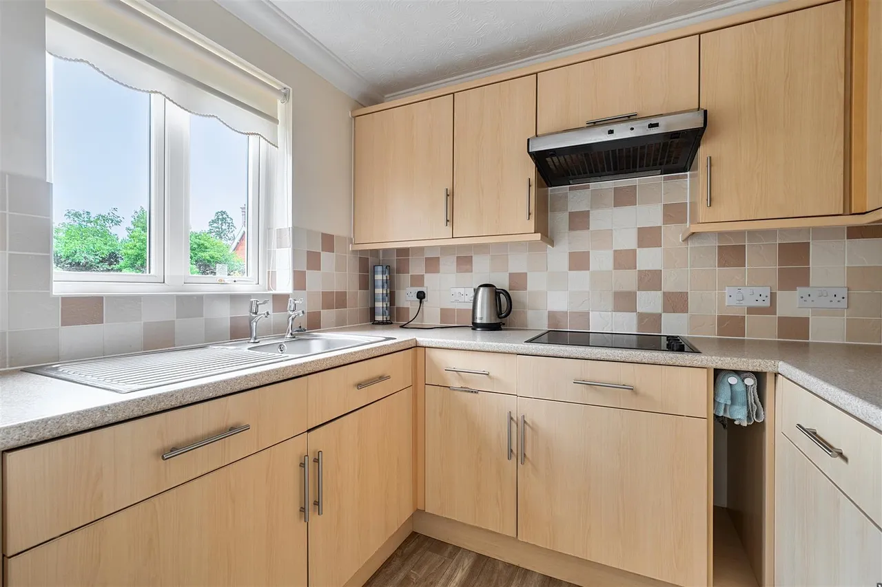 Bishops Down Road, Tunbridge Wells, TN4, photo 9