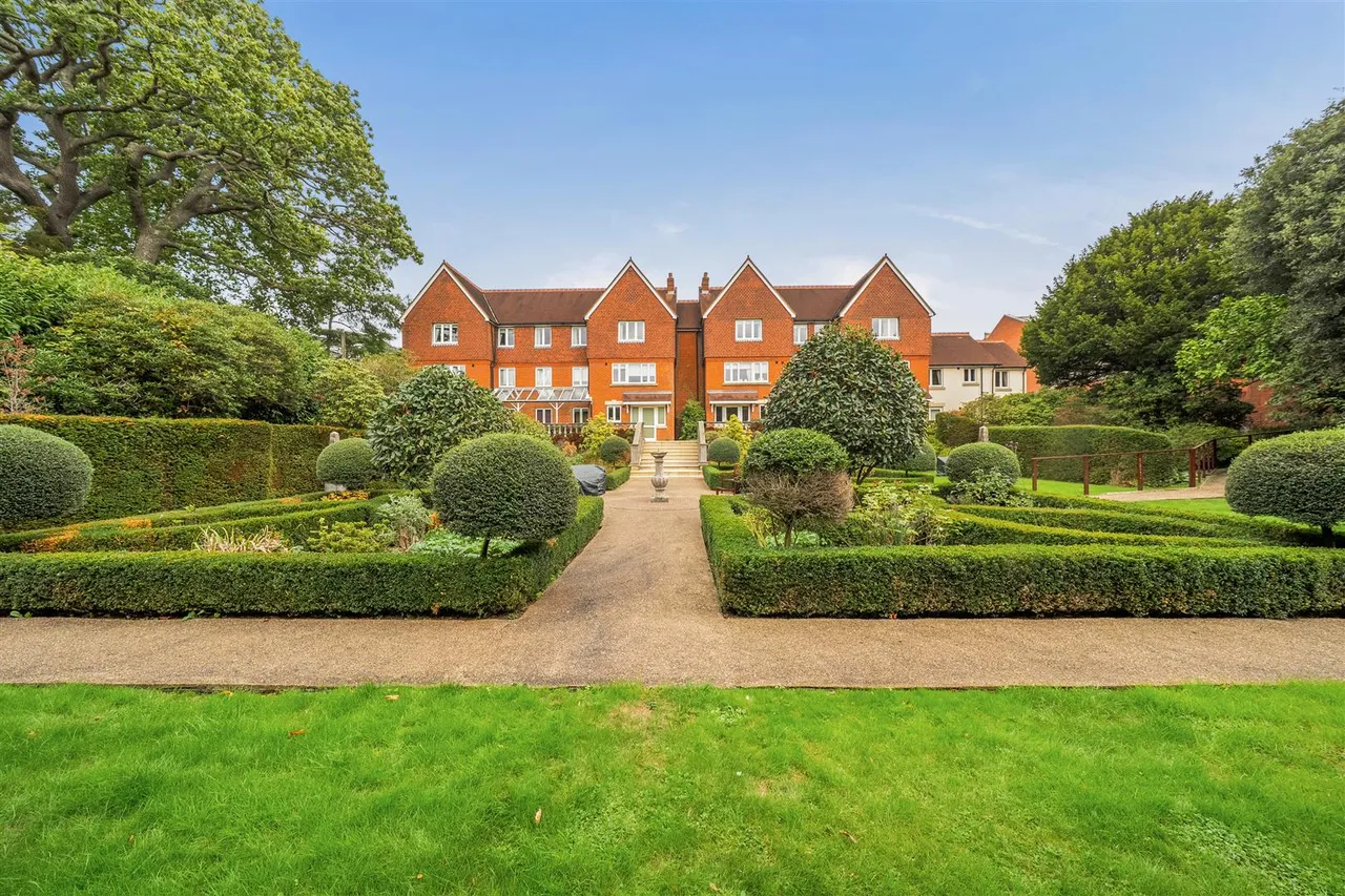 Bishops Down Road, Tunbridge Wells, TN4, photo 15