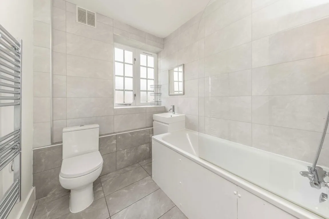 Frogmore, SW18, photo 7