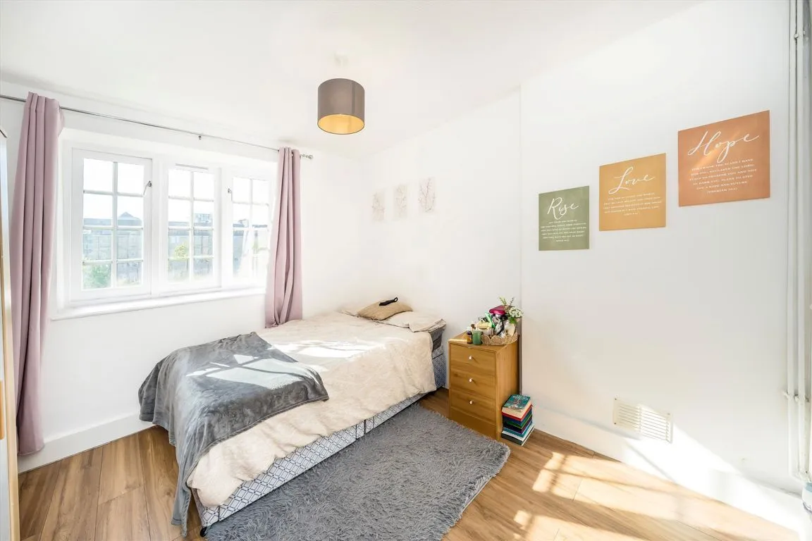 Frogmore, SW18, photo 5