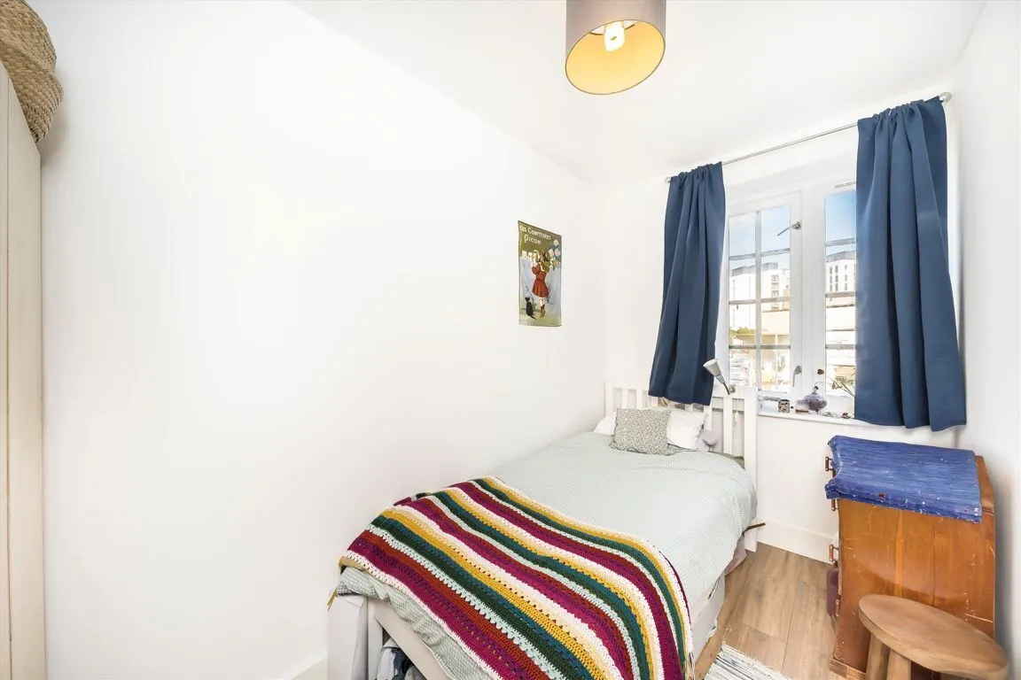 Frogmore, SW18, photo 6