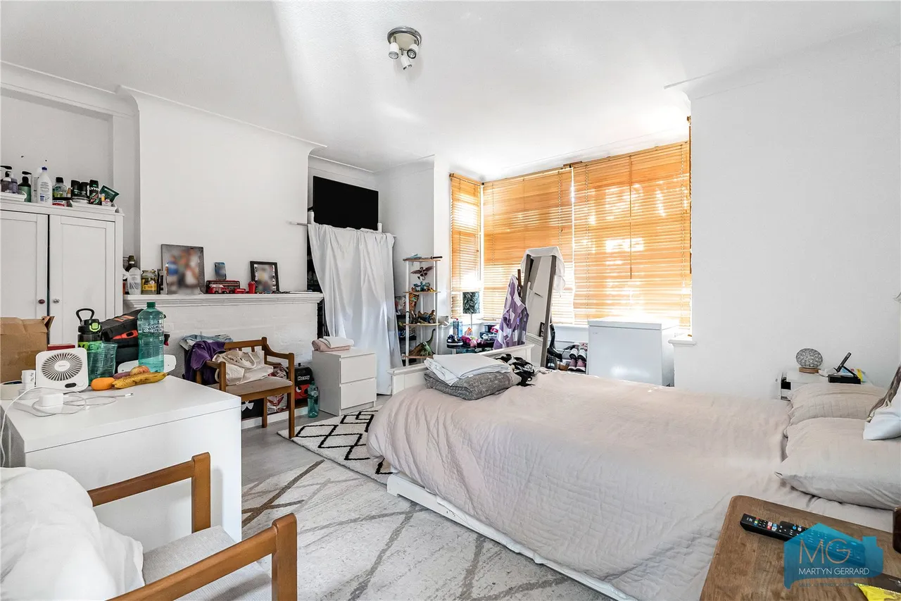 Petworth Road, London, N12, photo 5