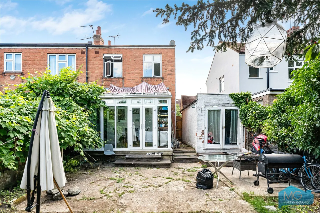 Petworth Road, London, N12, photo 18