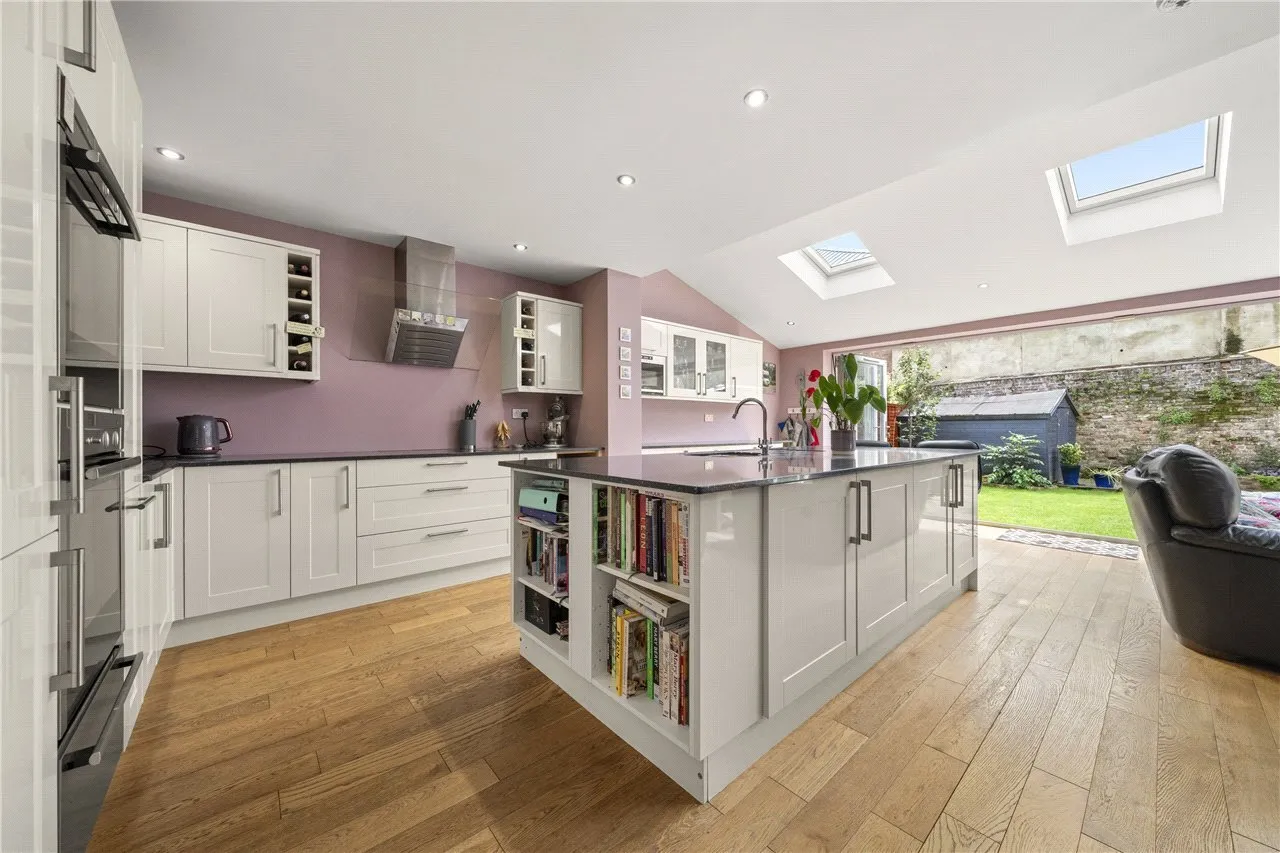 Portmore Park Road, Weybridge, KT13, photo 3