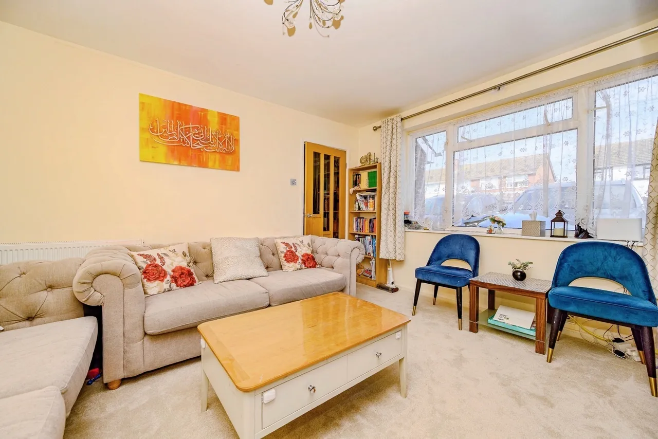 Galston Road, Luton, Bedfordshire, LU3, photo 3