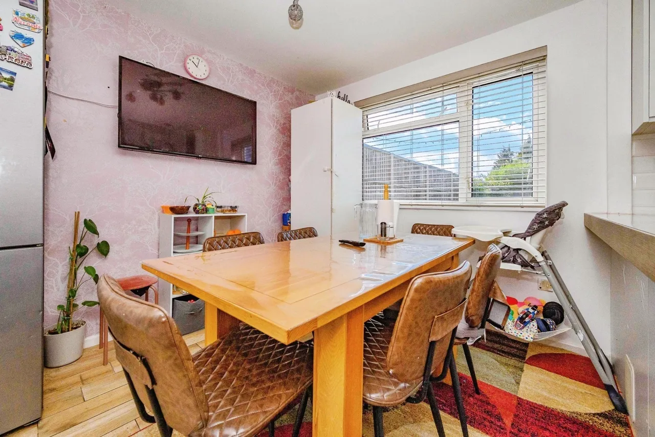 Galston Road, Luton, Bedfordshire, LU3, photo 6