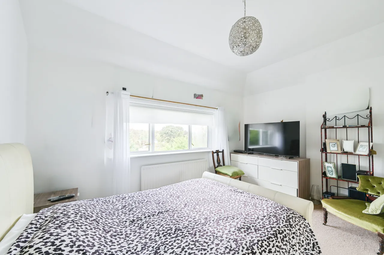 Purley, CR8, photo 15