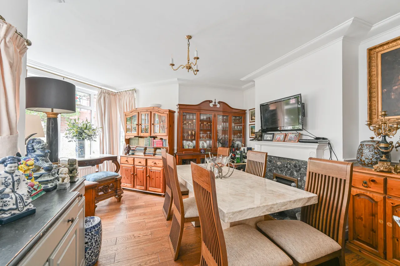 Purley, CR8, photo 6