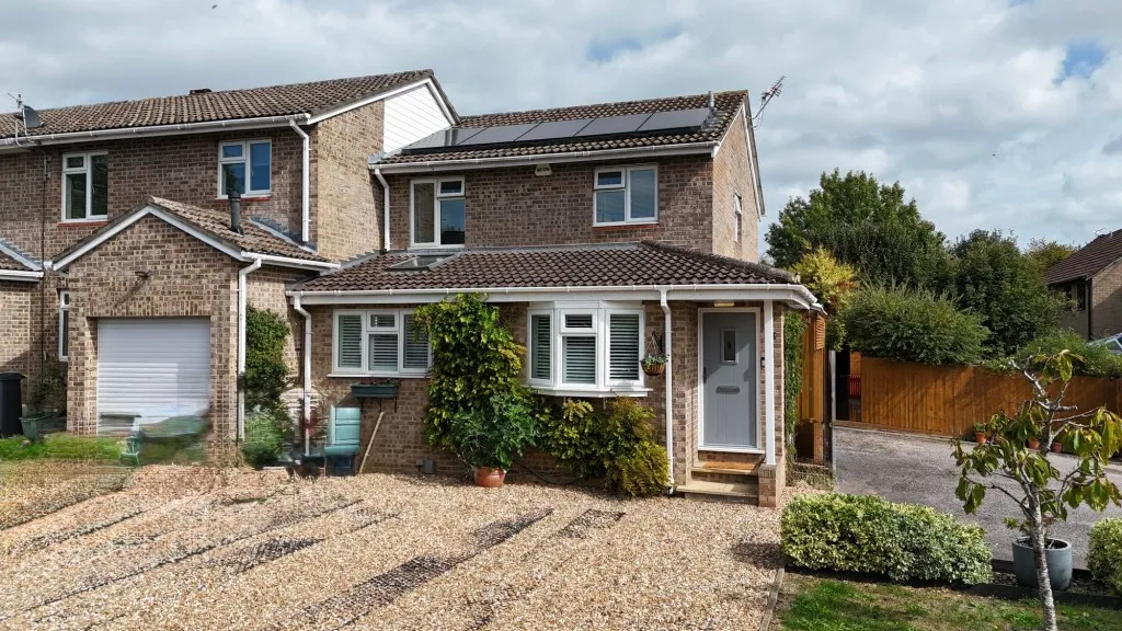 4 bed house for sale, Willow Tree Glade, Calcot, RG31