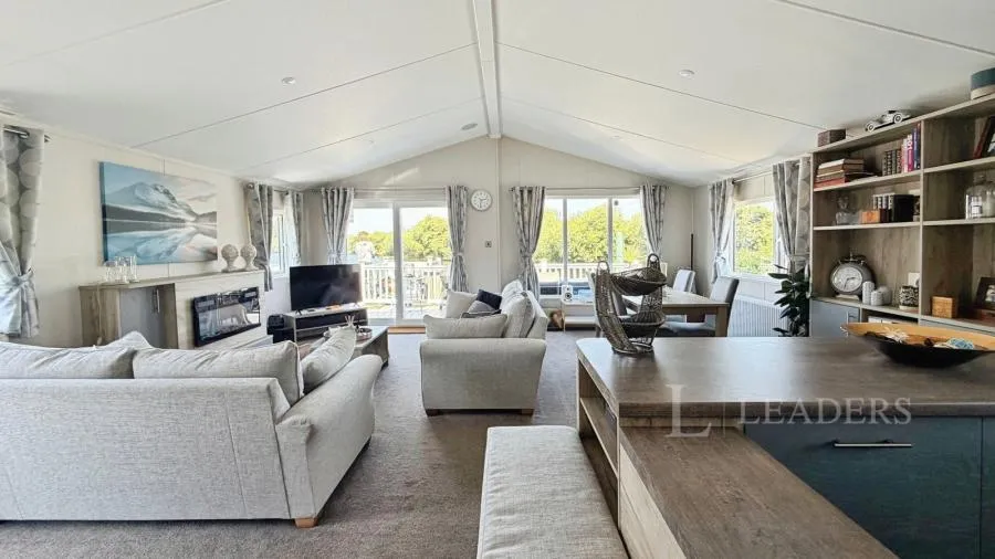 Lakeside Caravan Park, Runcton, PO20, photo 4