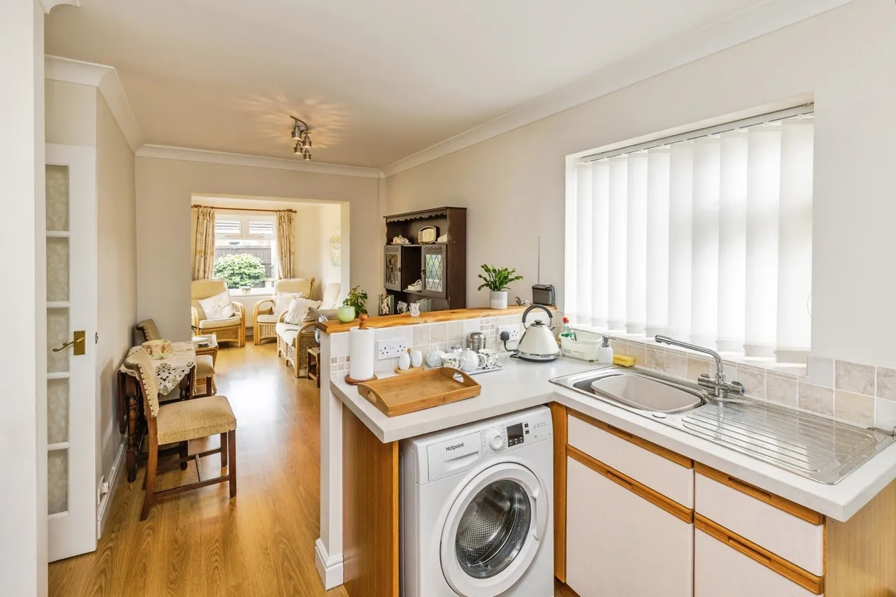 Wats Dyke Avenue, Mynydd Isa, CH7, photo 11