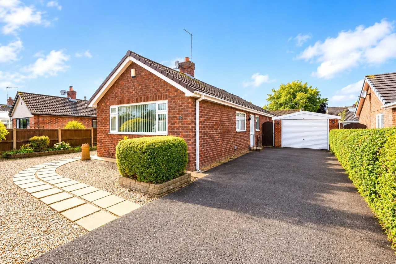 3 bed house for sale, Wats Dyke Avenue, Mynydd Isa, CH7