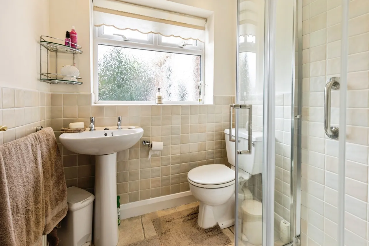 Wats Dyke Avenue, Mynydd Isa, CH7, photo 18