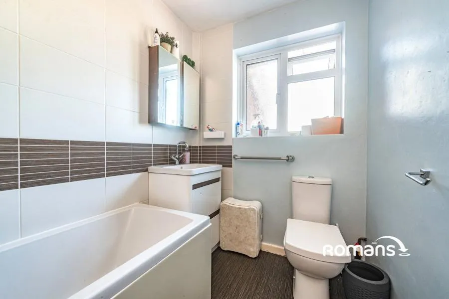 Hartsbourne Road, Earley, RG6, photo 8