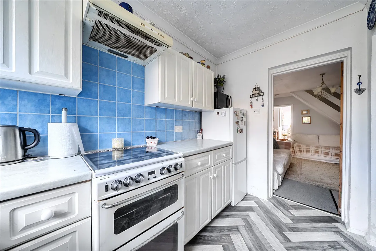 London Road, Dunton Green, Sevenoaks, Kent, TN13 2TB, photo 5