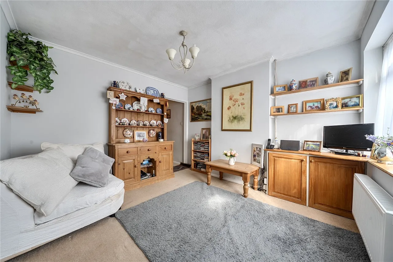 London Road, Dunton Green, Sevenoaks, Kent, TN13 2TB, photo 3