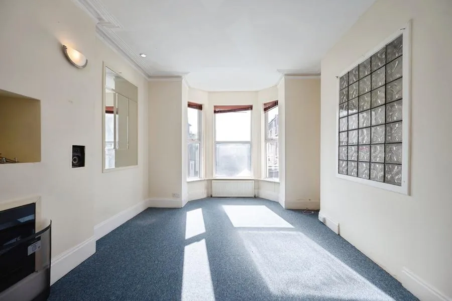 Waverley Grove, Southsea, PO4, photo 12