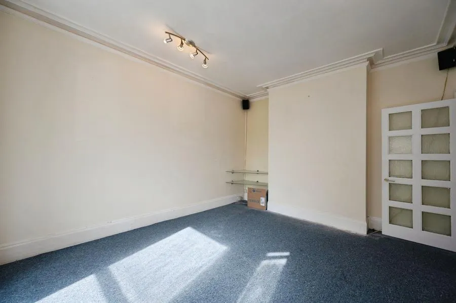 Waverley Grove, Southsea, PO4, photo 8
