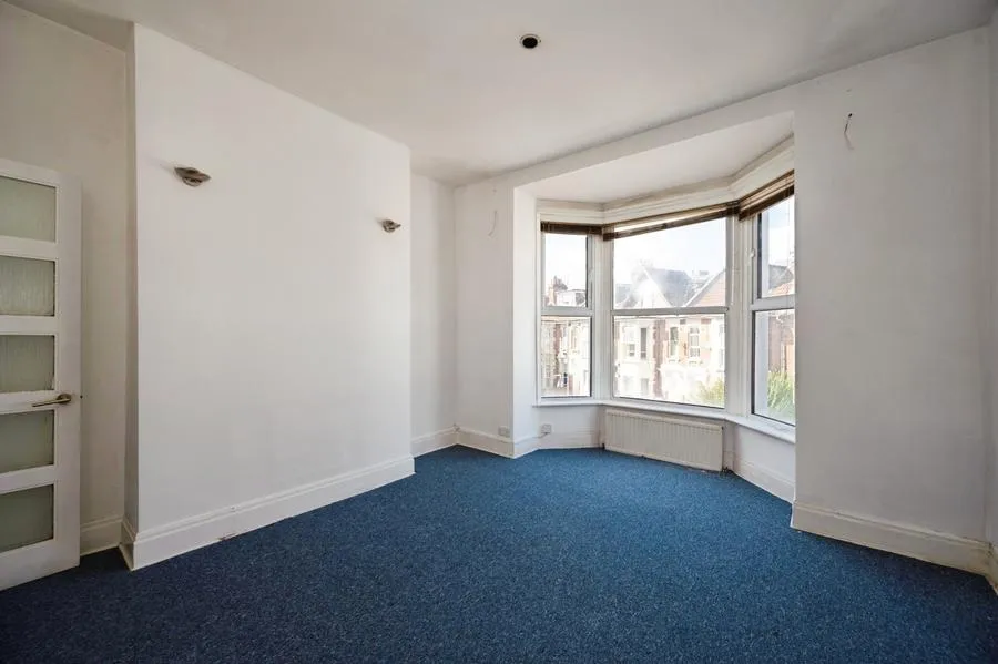 Waverley Grove, Southsea, PO4, photo 2