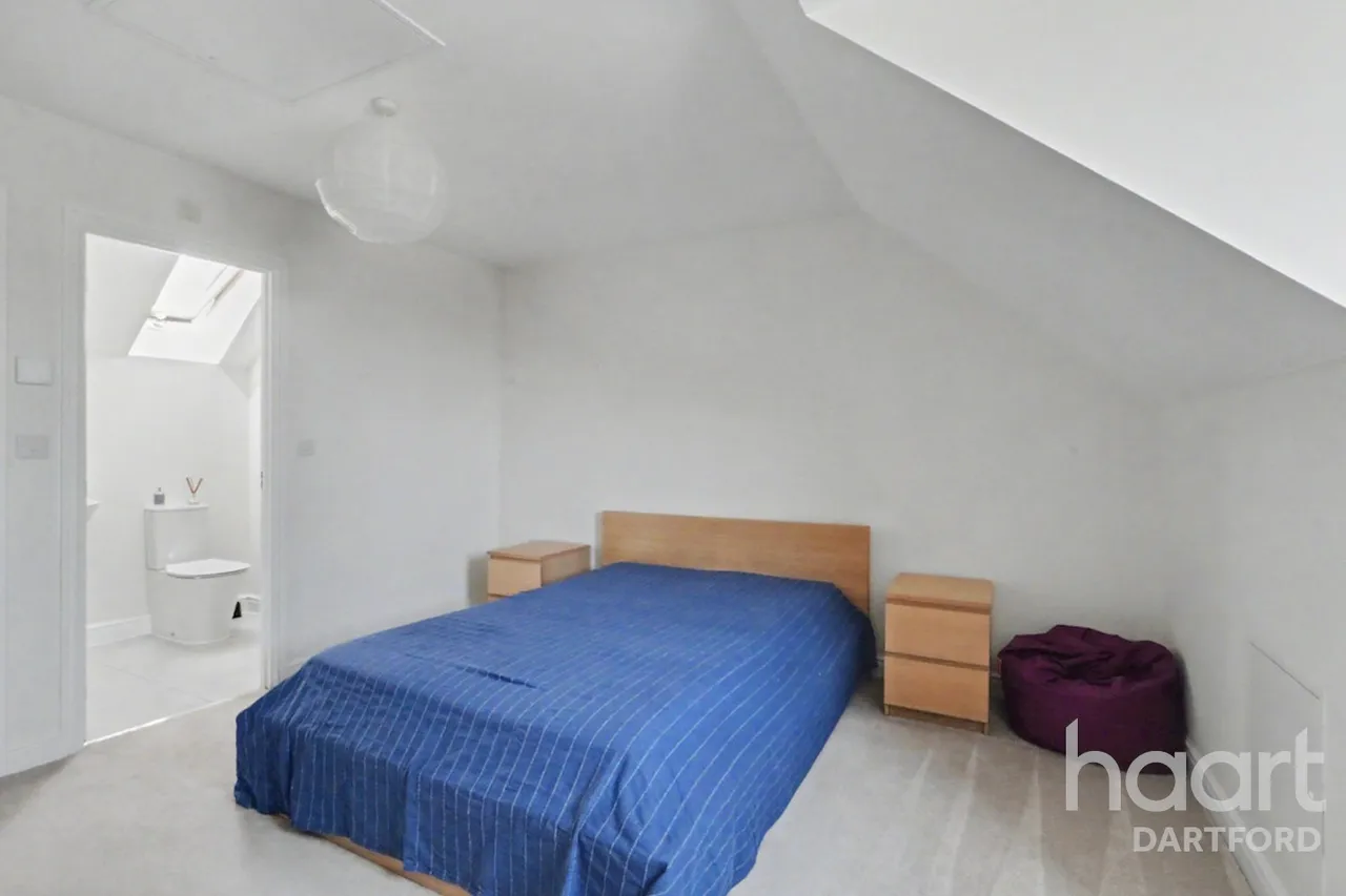 Emmeline Avenue, Swanscombe, DA10, photo 5