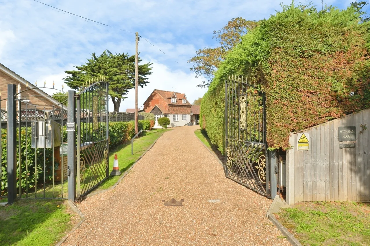 High Street, Lydd, TN29, photo 6