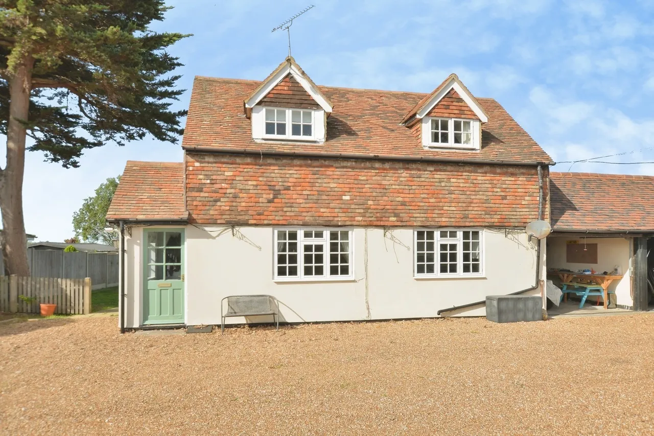 High Street, Lydd, TN29, photo 17