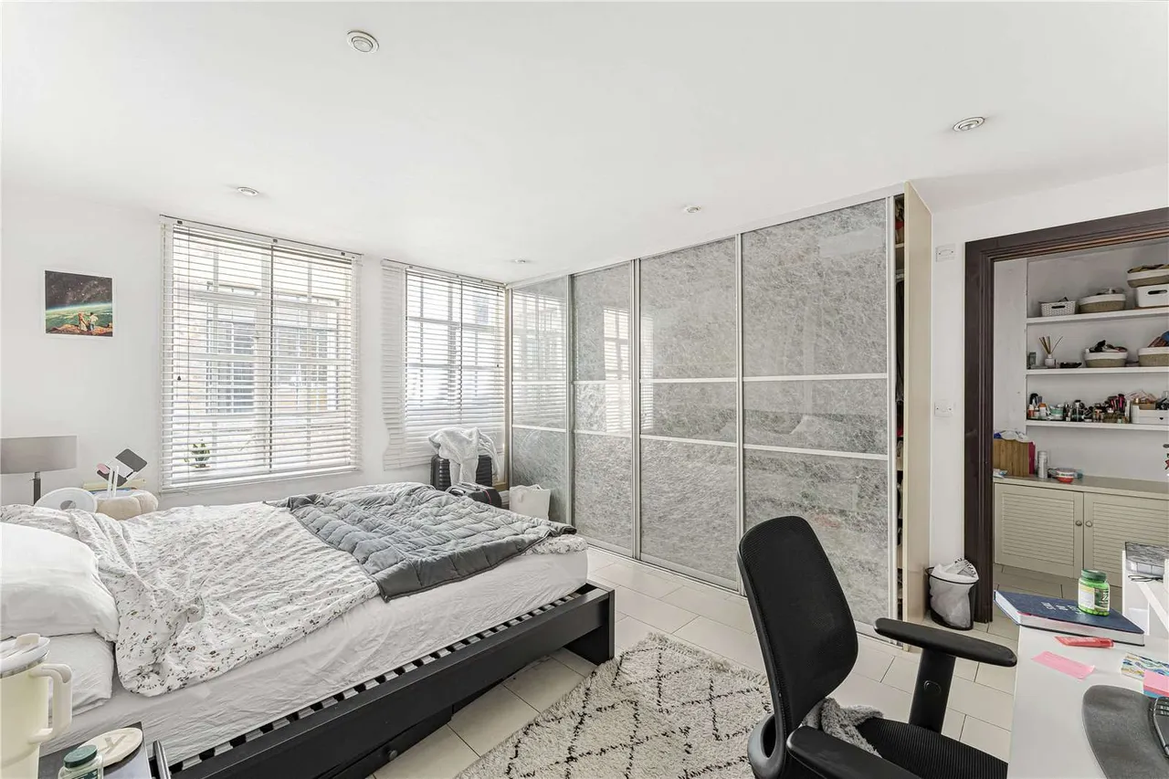 Carthusian Street, Clerkenwell, London, EC1M 6AD, photo 3