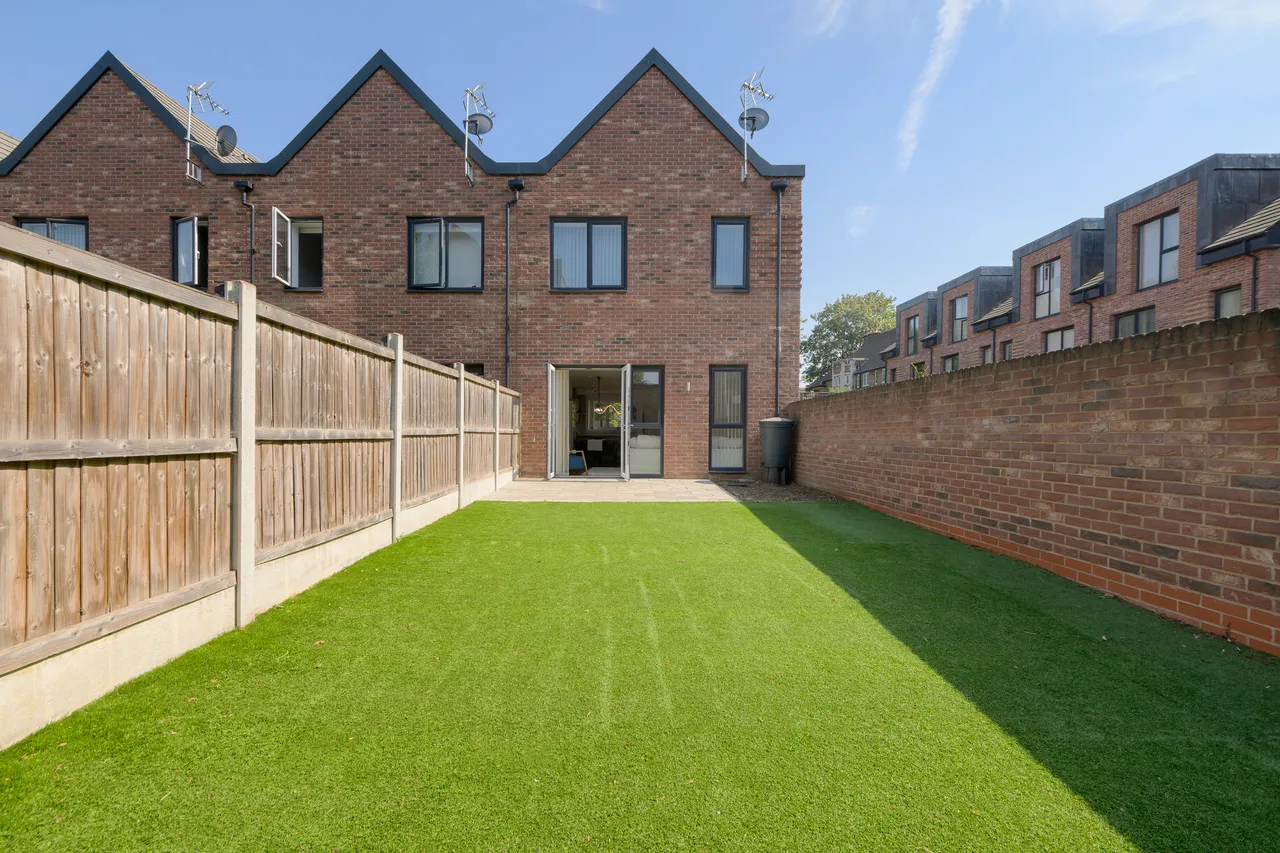Reynard Way, Brentford, TW8, photo 13