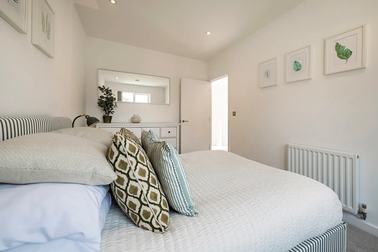 Reynard Way, Brentford, TW8, photo 8