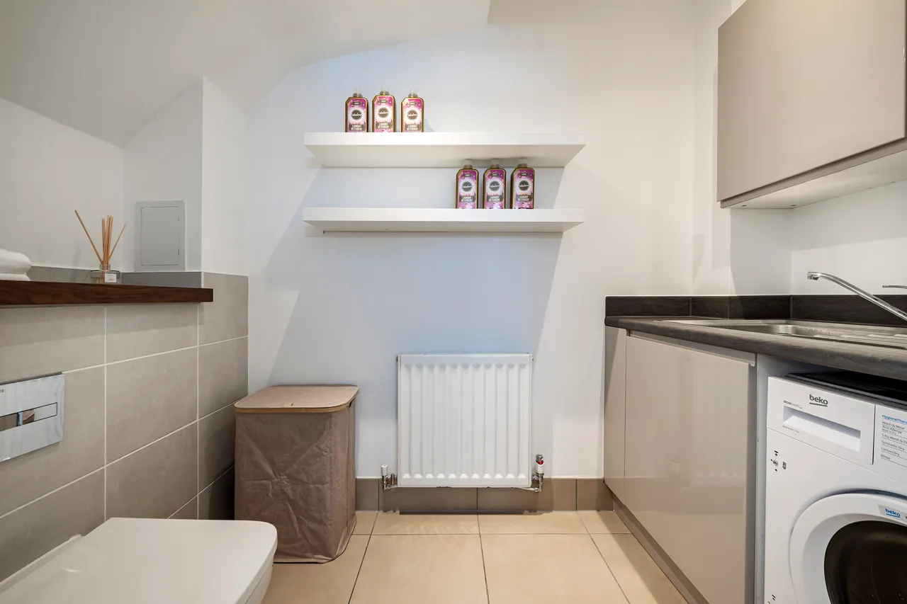 Reynard Way, Brentford, TW8, photo 7
