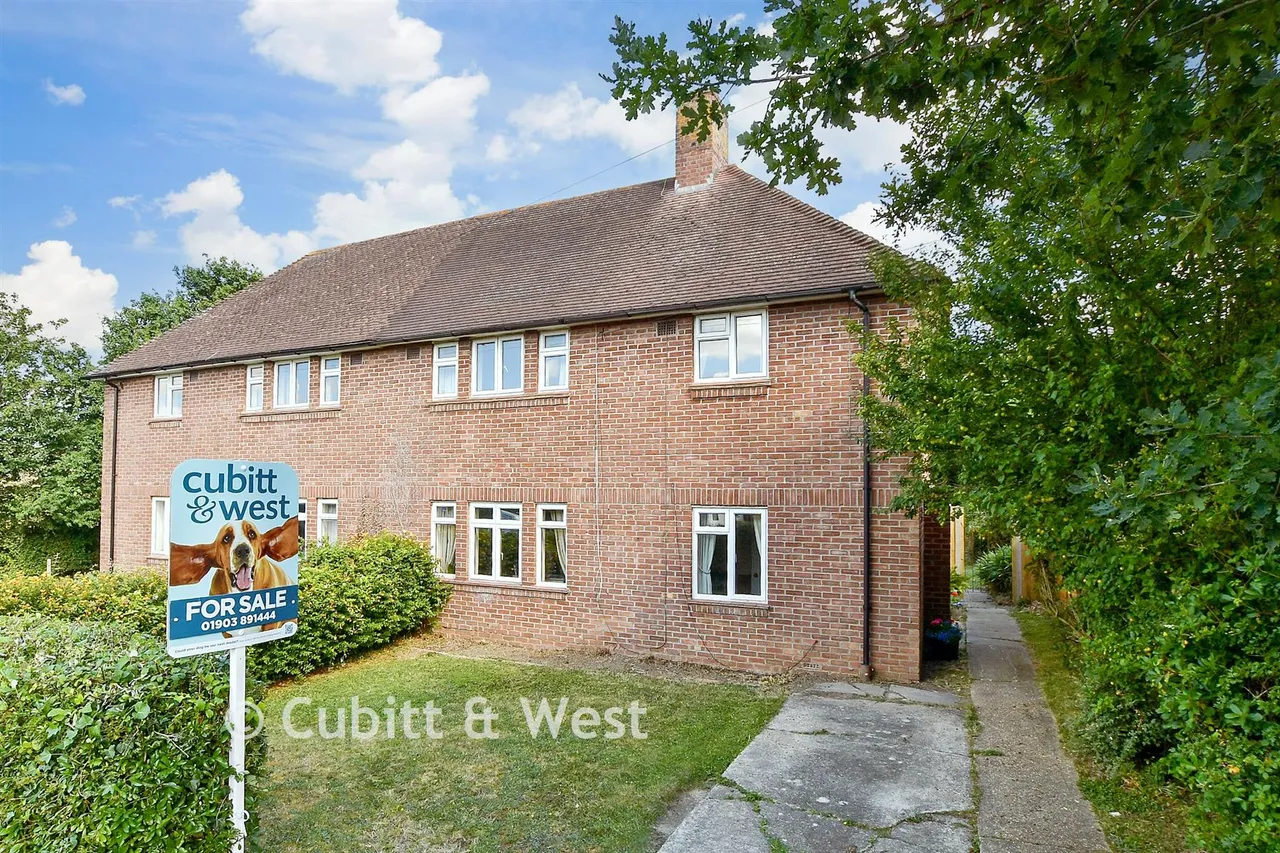 3 bed house for sale, The Sands, Ashington, RH20