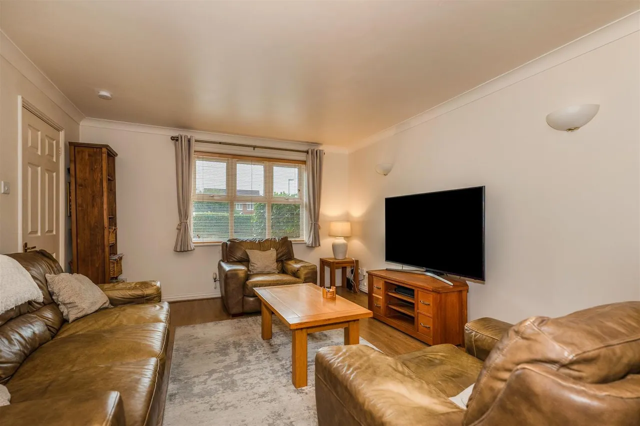 Primrose Copse, Horsham, West Sussex RH12 5PY, photo 8