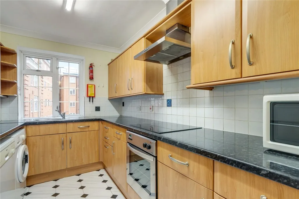 Goldhawk Road, London, photo 4