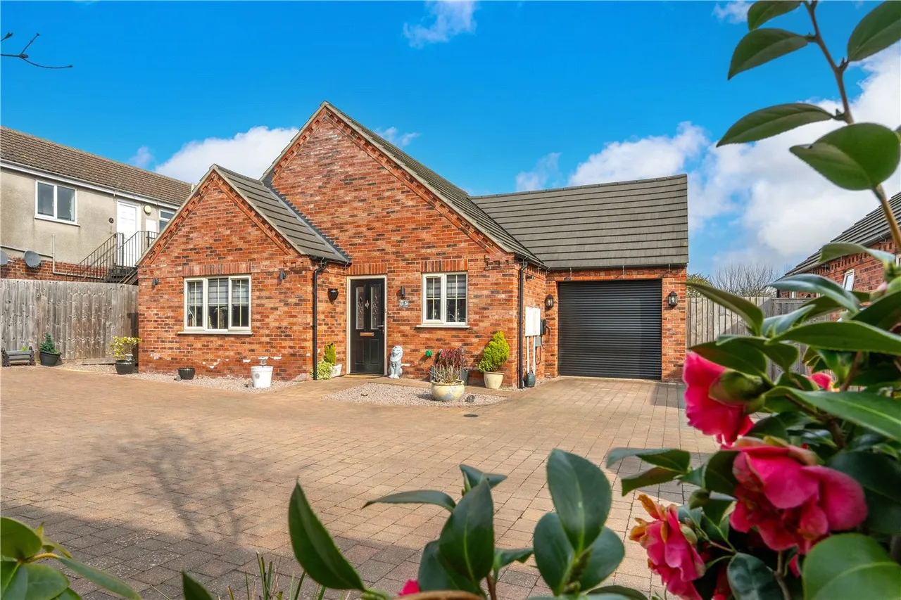 2 bed house for sale — Chapel Lane, Leasingham, Sleaford, Lincolnshire, NG34
