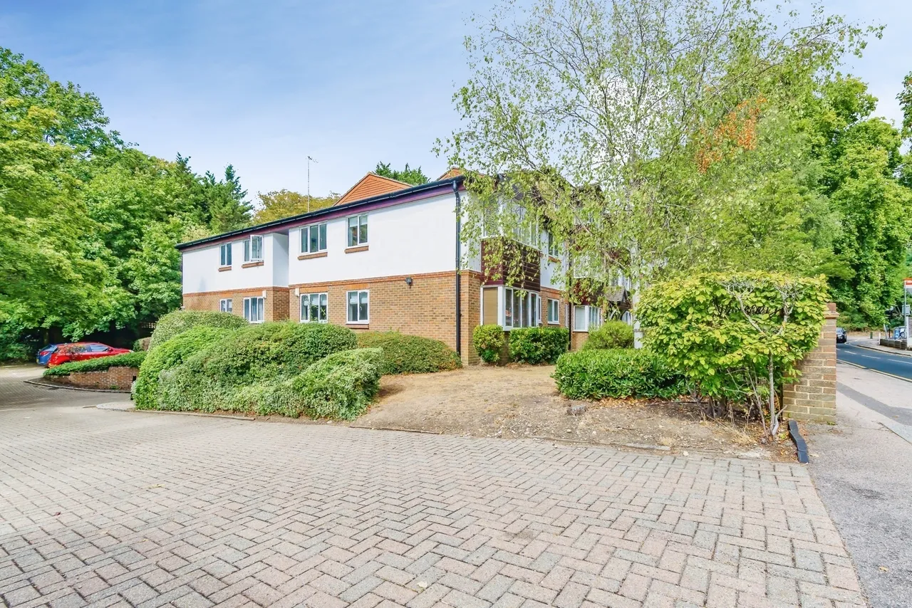 Silvermere Court, 10 Foxley Hill Road, Purley, CR8, photo 10